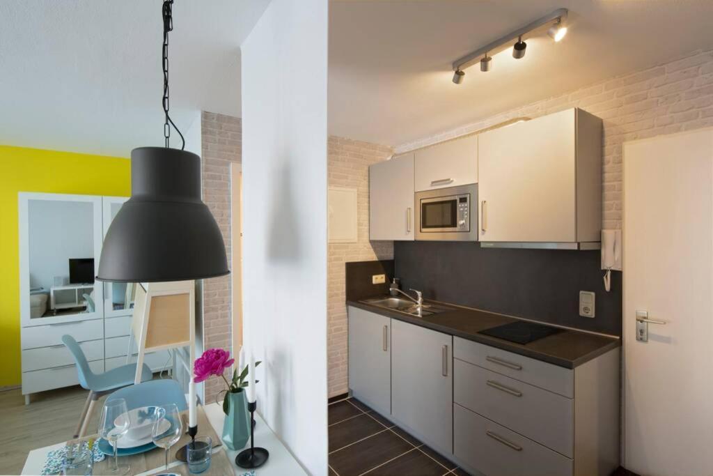 קרלסרוהה Exklusives Apartment Inklusive Netflix Und Parkplatz מראה חיצוני תמונה